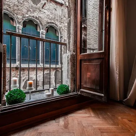 Art Apartment